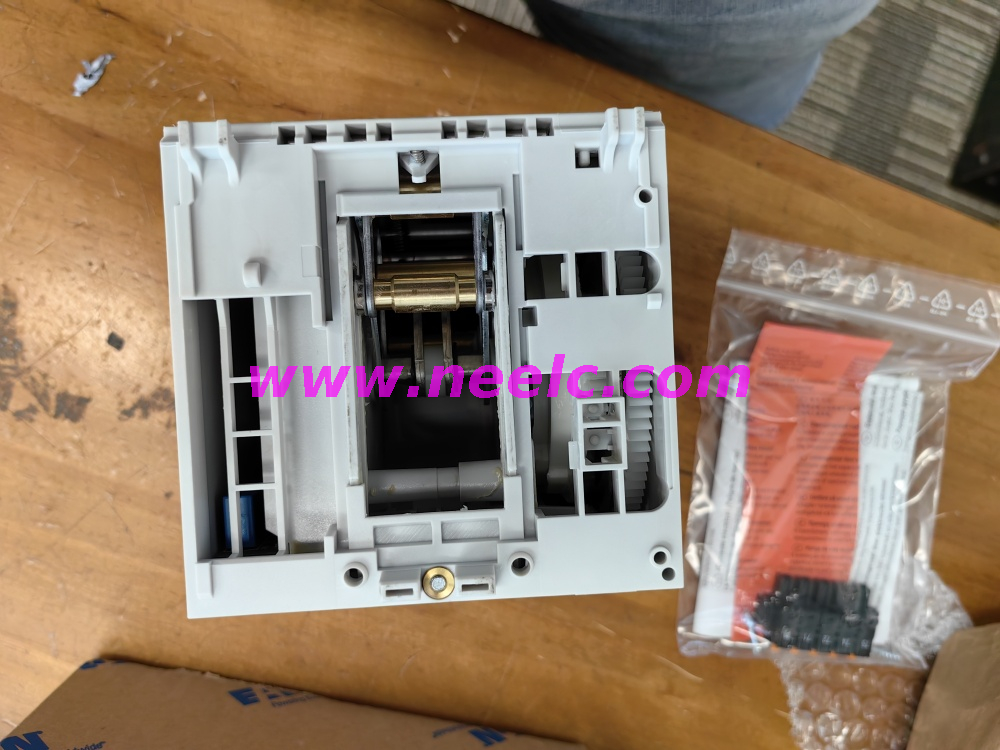 NZM2-XRD380-440AC NZM2-XRD New and original Circuit breaker