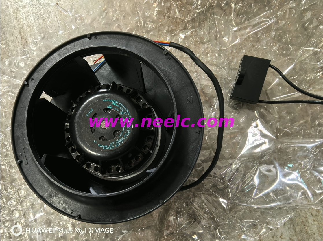 R2E133-BH66-24 new and original FAN